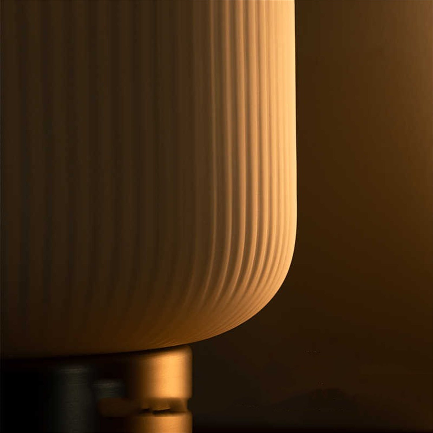 Touch-adjustable Human Body Induction Desk Lamp